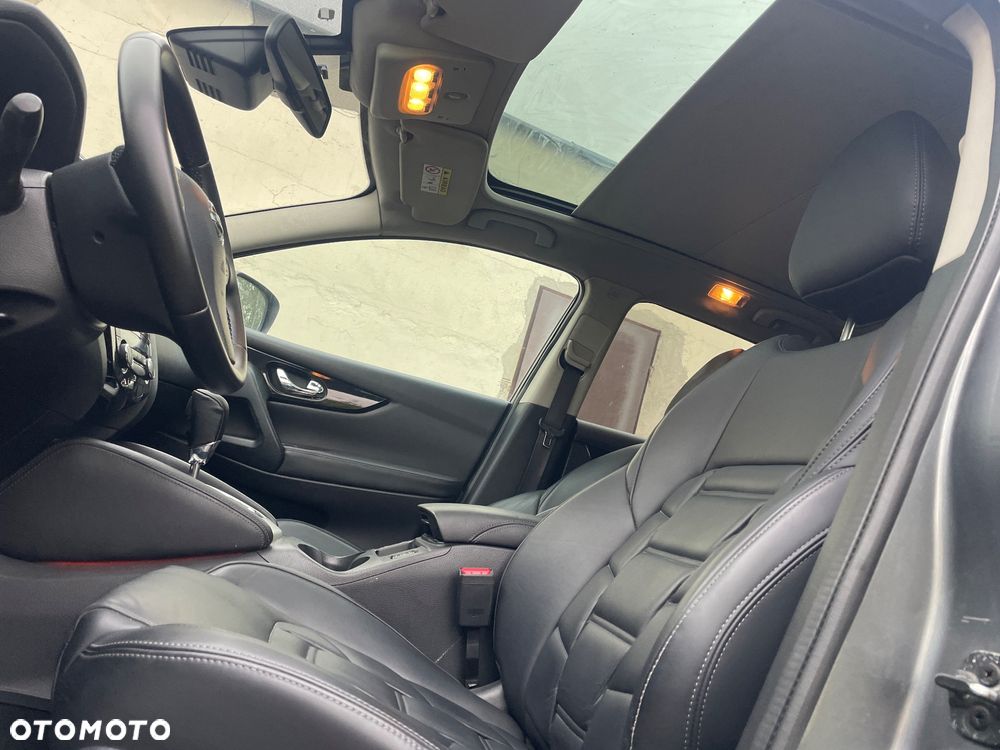 Nissan Qashqai 1.6 dCi Xtronic TEKNA+ - 8