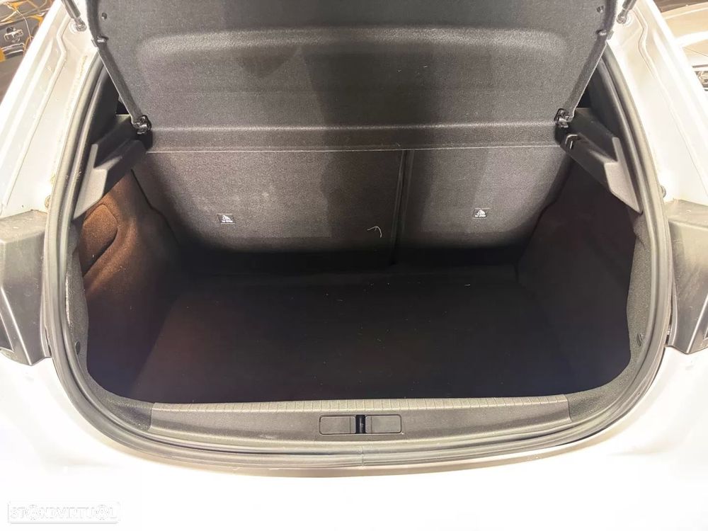 Peugeot 208 1.2 PureTech Active - 22