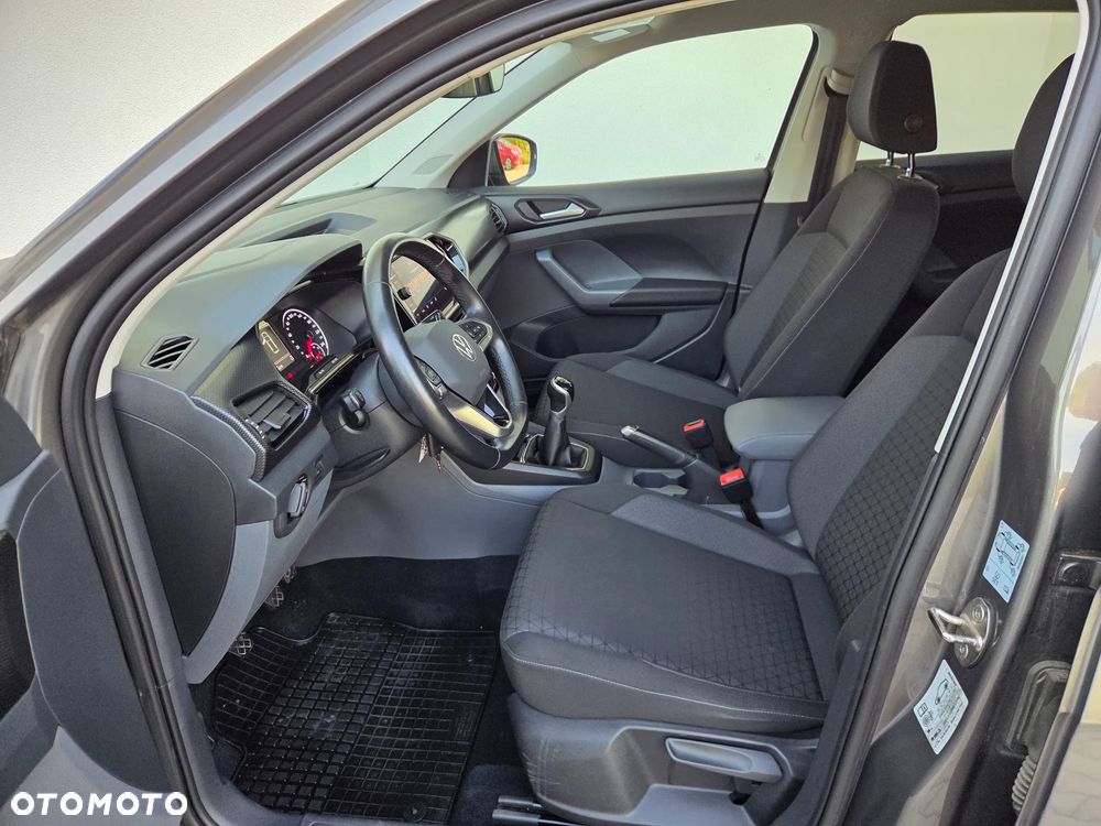 Volkswagen T-Cross - 8