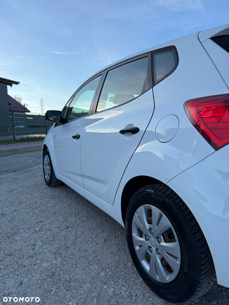 Hyundai ix20 1.4 blue Style - 8