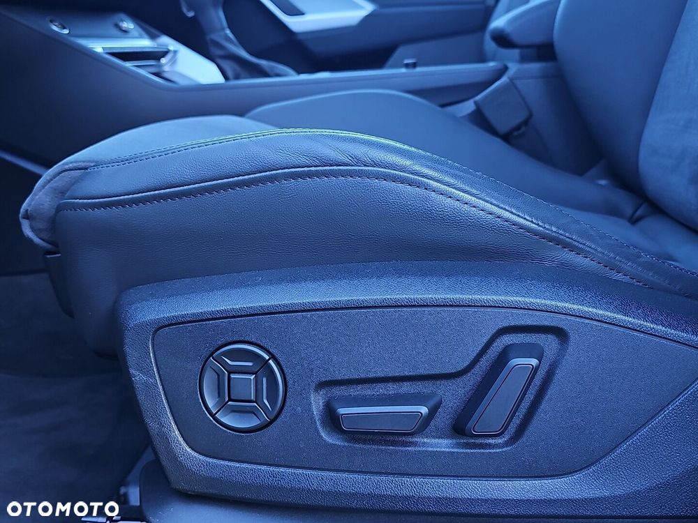 Audi Q3 35 TFSI mHEV S-Line S tronic - 23
