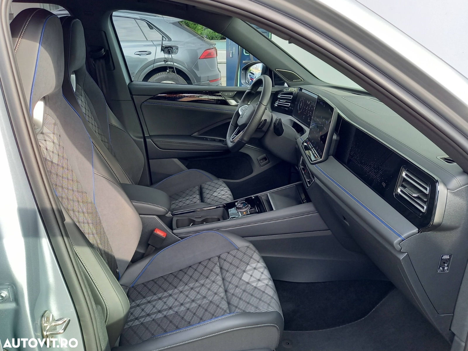 Volkswagen Tiguan 2.0 TDI DSG 4Motion R-Line - 31