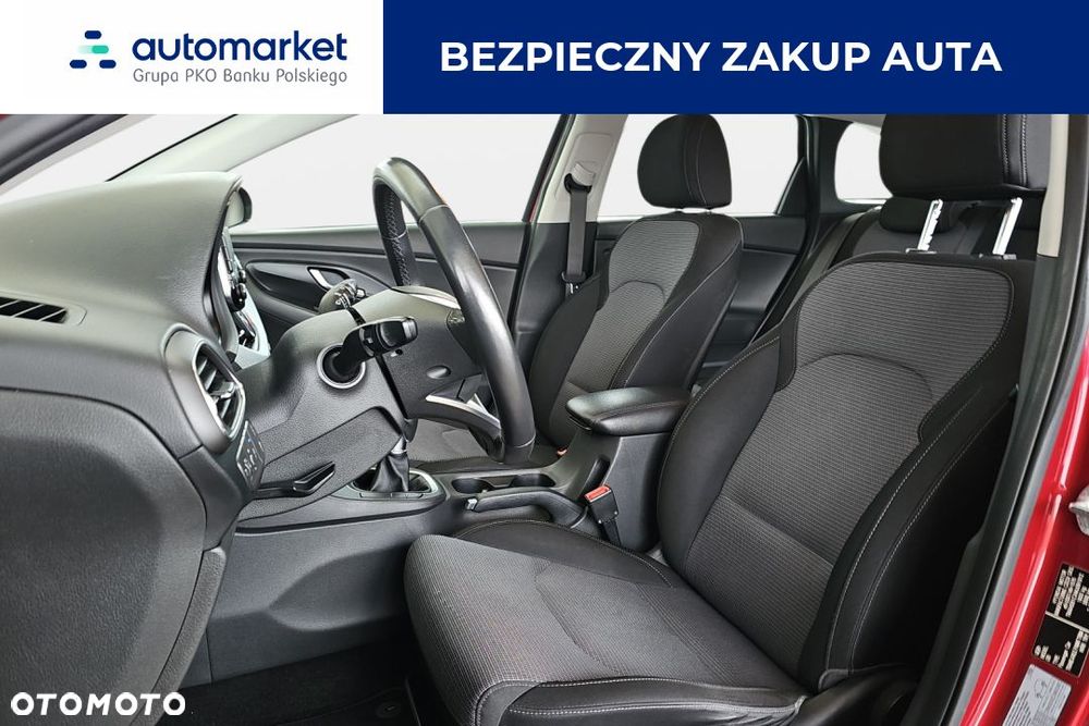 Hyundai i30 1.5 DPI Classic + - 11