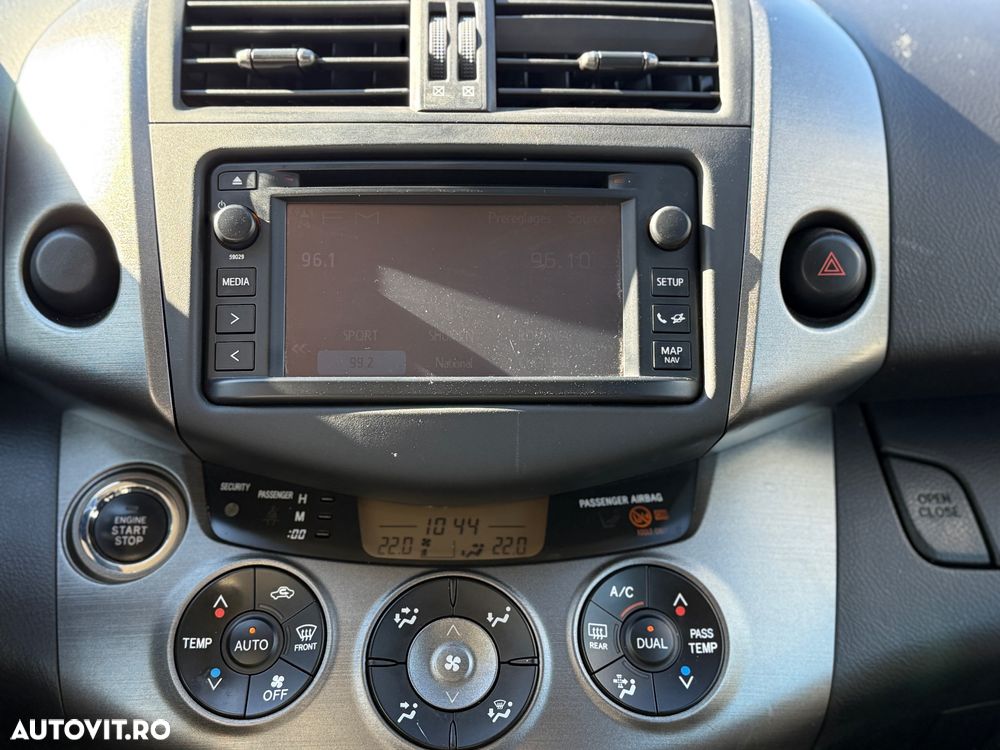 Toyota RAV4 2.2 D-4D 4x2 - 8