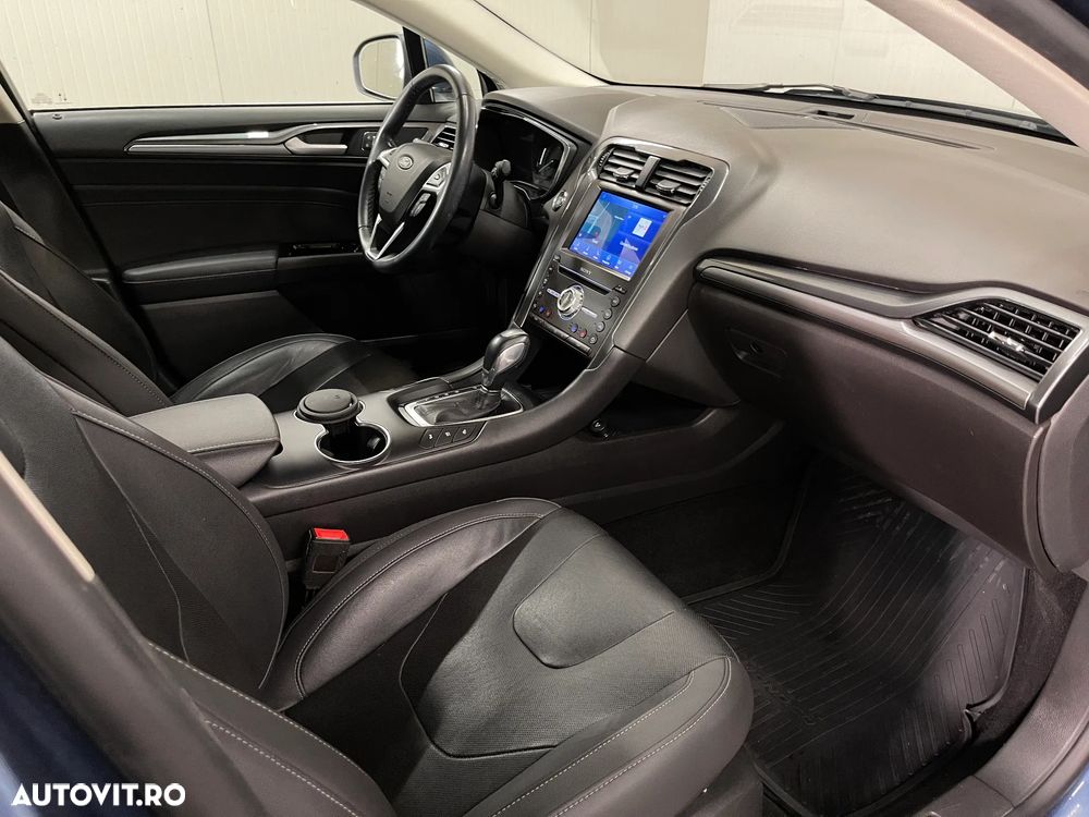 Ford Mondeo 2.0 HEV Titanium - 11