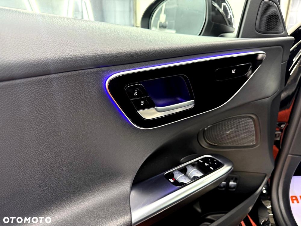 Mercedes-Benz Klasa C 300 e 9G-TRONIC Avantgarde - 24