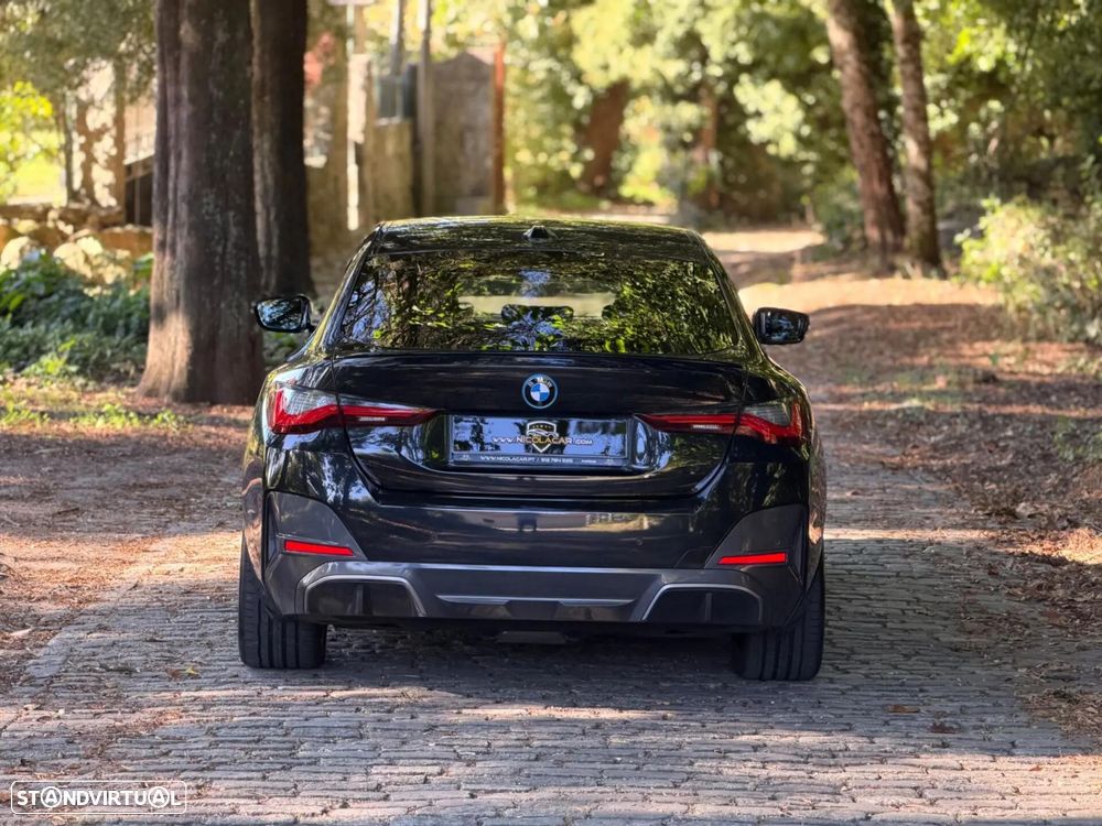 BMW i4 eDrive40 Desportiva M - 60