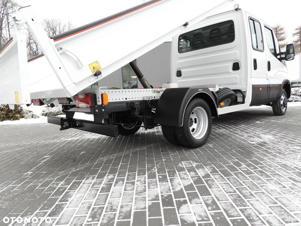 Iveco DAILY 35C16 WYWROTKA PODWÓJNA KABINA DOKA 6 MIEJSC TEMPOMAT NAWIGACJA BLIŹNIACZE KOŁA KLIMATYZACJA  160KM - 25