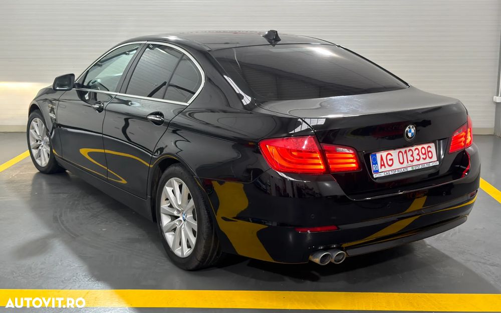 BMW Seria 5 520d Aut. - 9