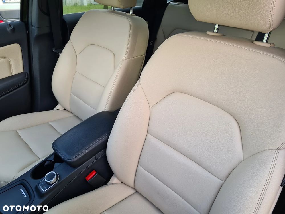 Mercedes-Benz Klasa B 250 7G-DCT AMG Line - 18