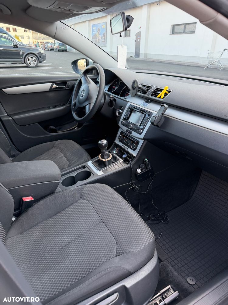 Volkswagen Passat 1.6TDI BlueMotion Tehnology Comfortline - 8