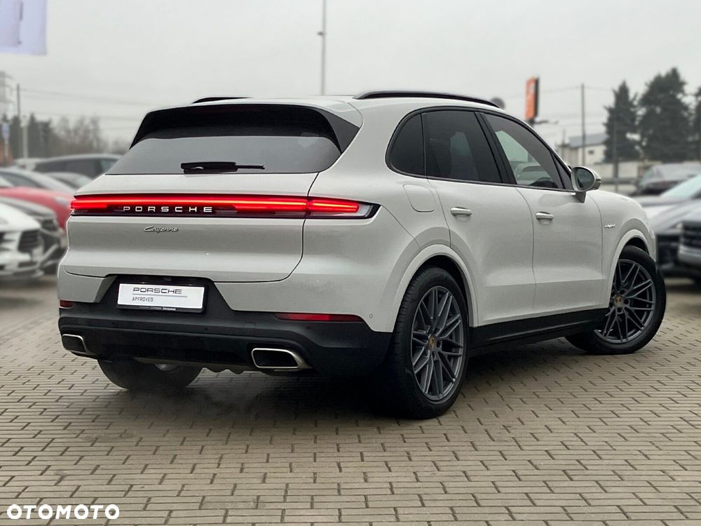 Porsche Cayenne - 6