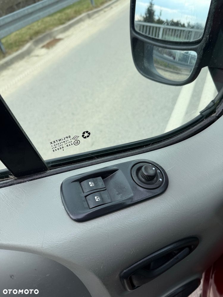 Renault Trafic L1H1 Passenger Lux - 24