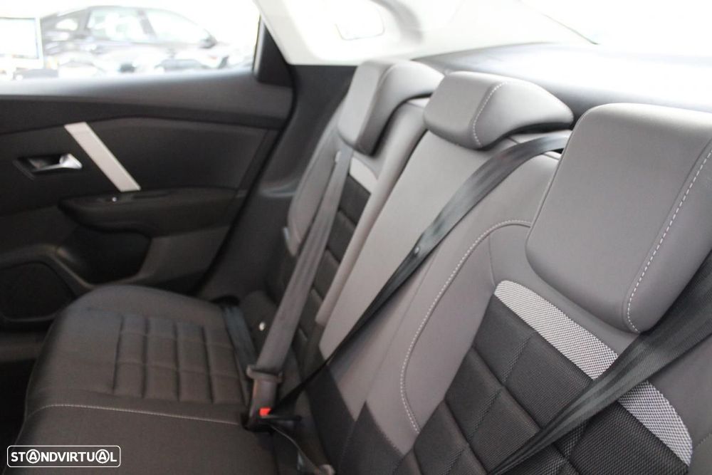 Citroën e-C4 X 54 kWh Autonomia Alargada Plus - 14