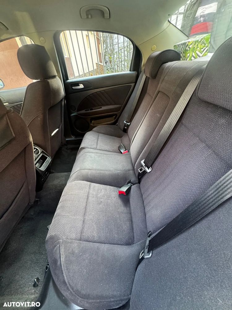 Alfa Romeo 159 1.9 Multijet Distinctive - 29