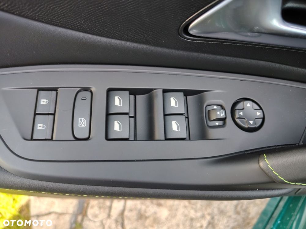 Peugeot 308 - 15
