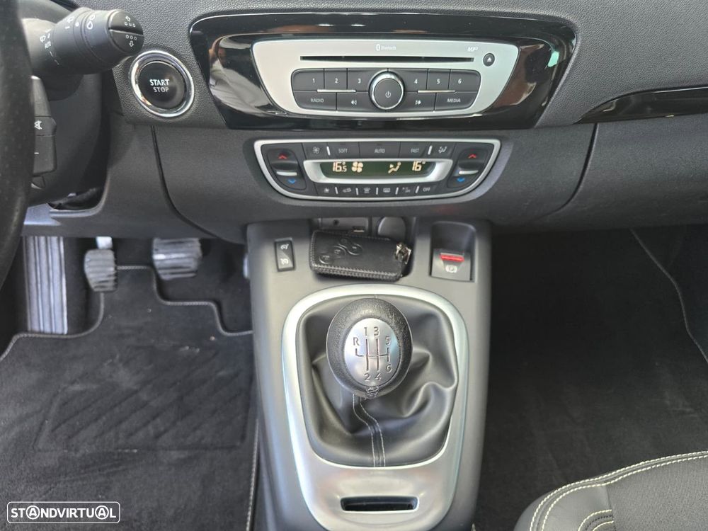 Renault Grand Scénic 1.6 dCi Bose Edition SS - 19