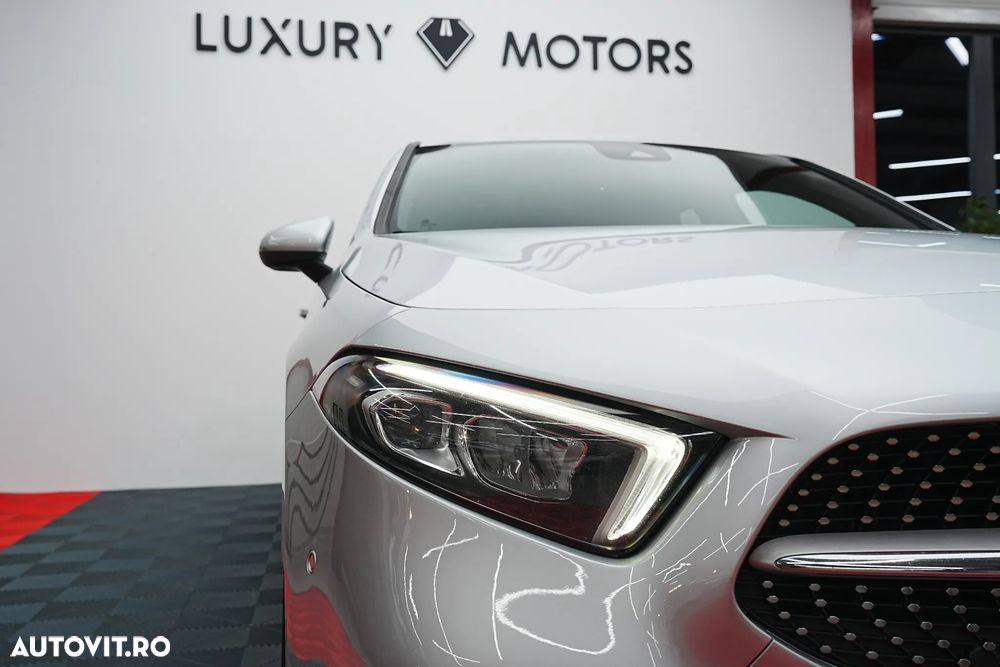 Mercedes-Benz A 180 d Sedan 7G-DCT AMG Line - 19