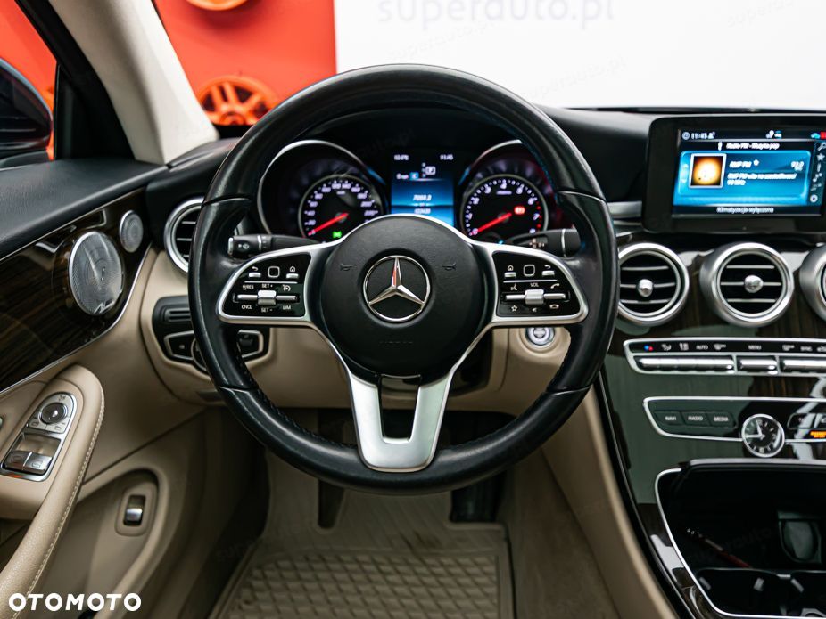 Mercedes-Benz Klasa C 300 9G-TRONIC - 14