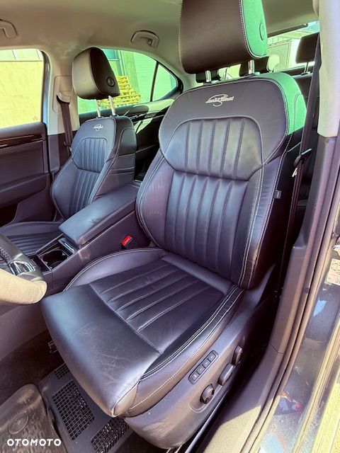 Skoda Superb 2.0 TDI SCR L&K DSG - 11