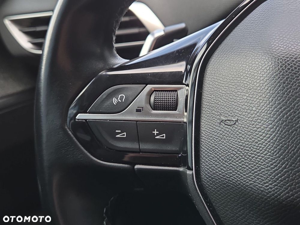 Peugeot 3008 2.0 BlueHDi Crossway S&S EAT8 - 17