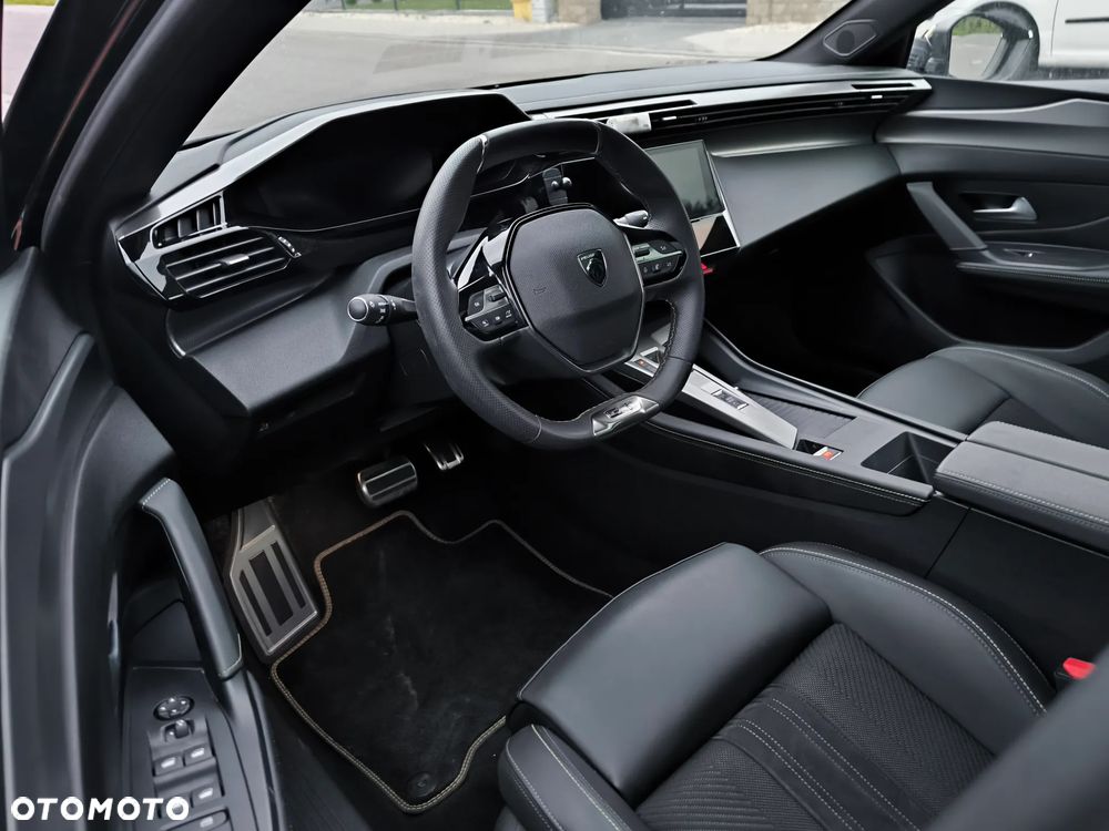 Peugeot 408 HYBRID 136 e-DSC6 GT - 9
