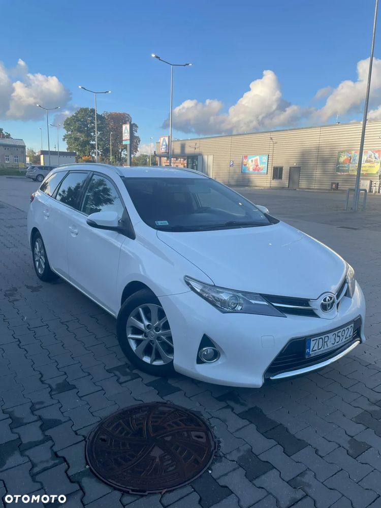 Toyota Auris 2.0 D-4D Touring Sports Comfort - 1