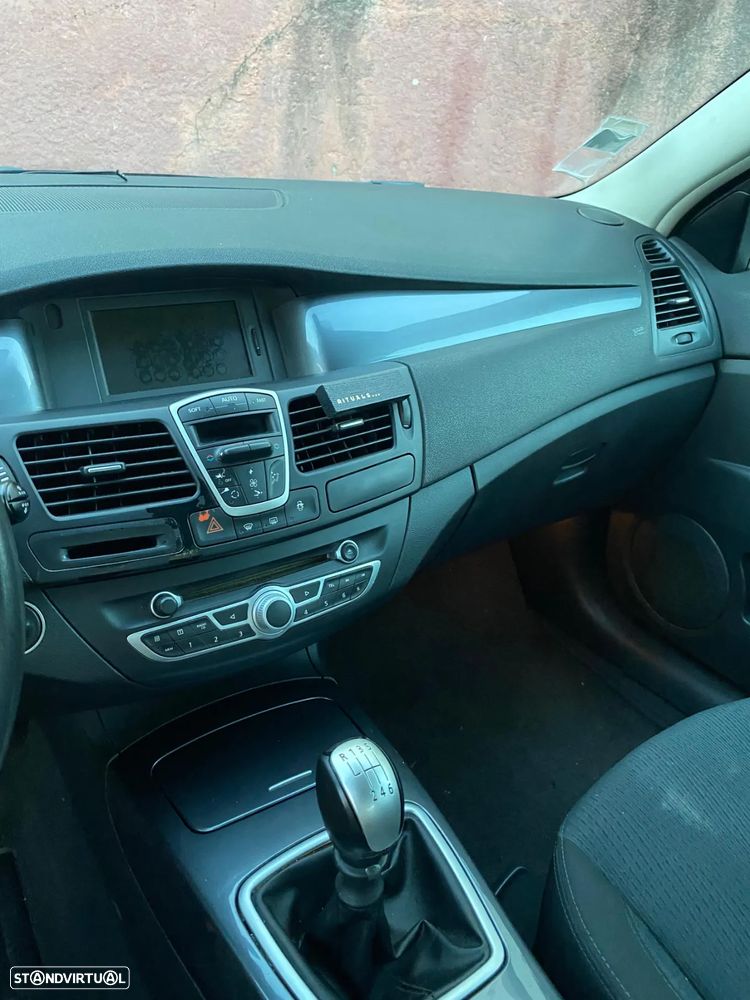 Renault Laguna 1.5 dCi Confort - 4