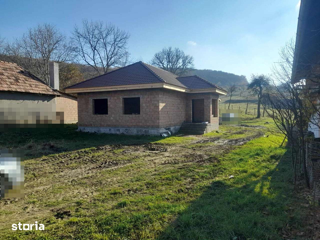 Casanoua pe un nivel de vanzare sat Gruisor com Acatari, Mures - Imagine principală: 3/10