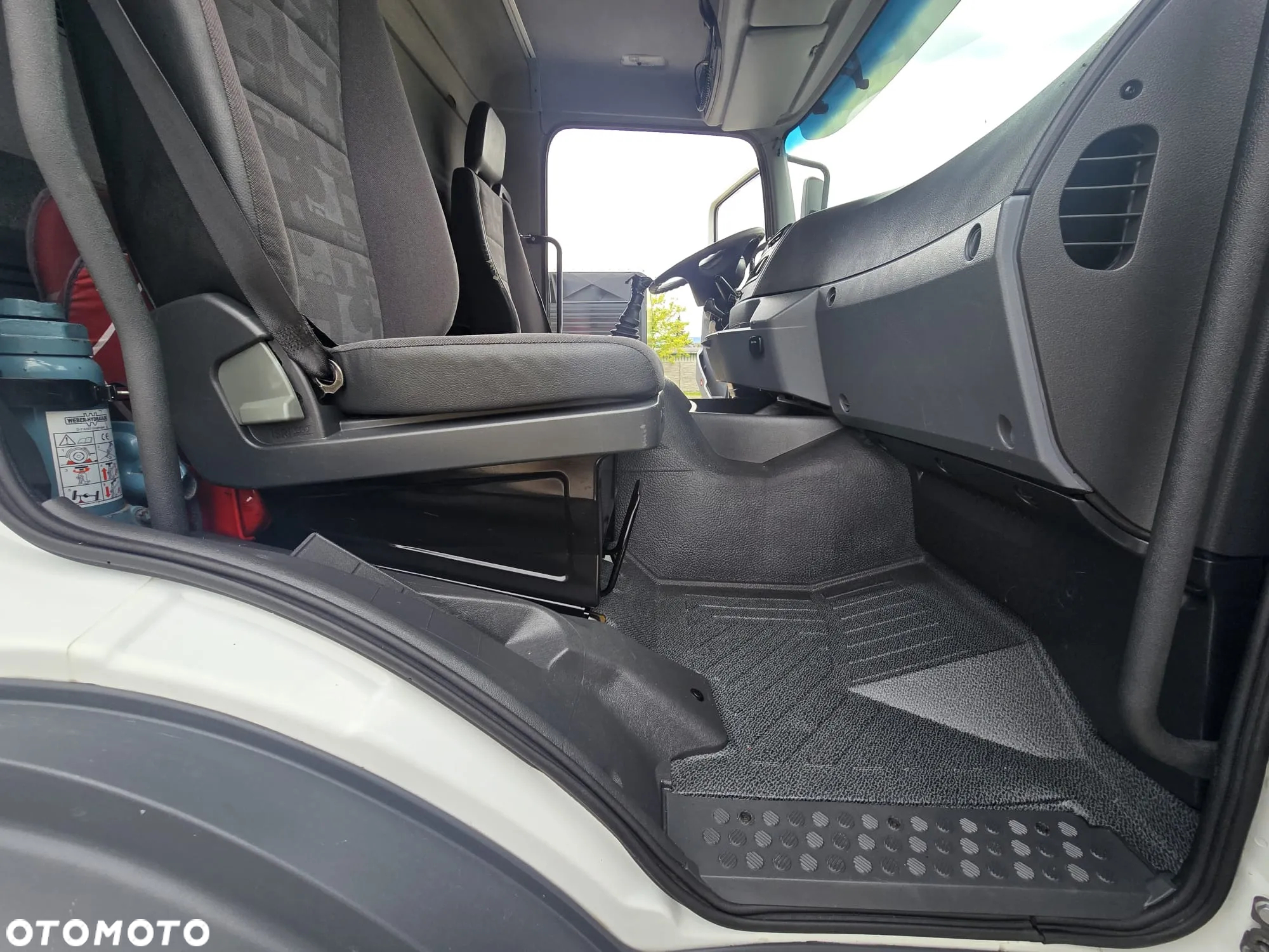 Mercedes-Benz AXOR 1824 / EURO 5 / WYWROTKA 3 STRONNA - 23
