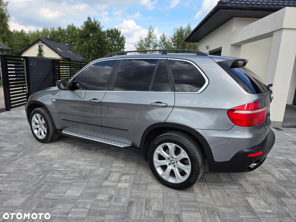 BMW X5 xDrive48i - 12