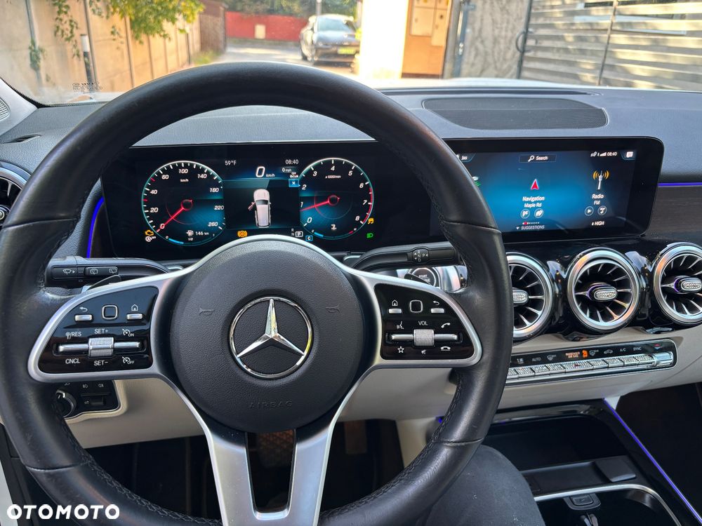 Mercedes-Benz GLB - 26
