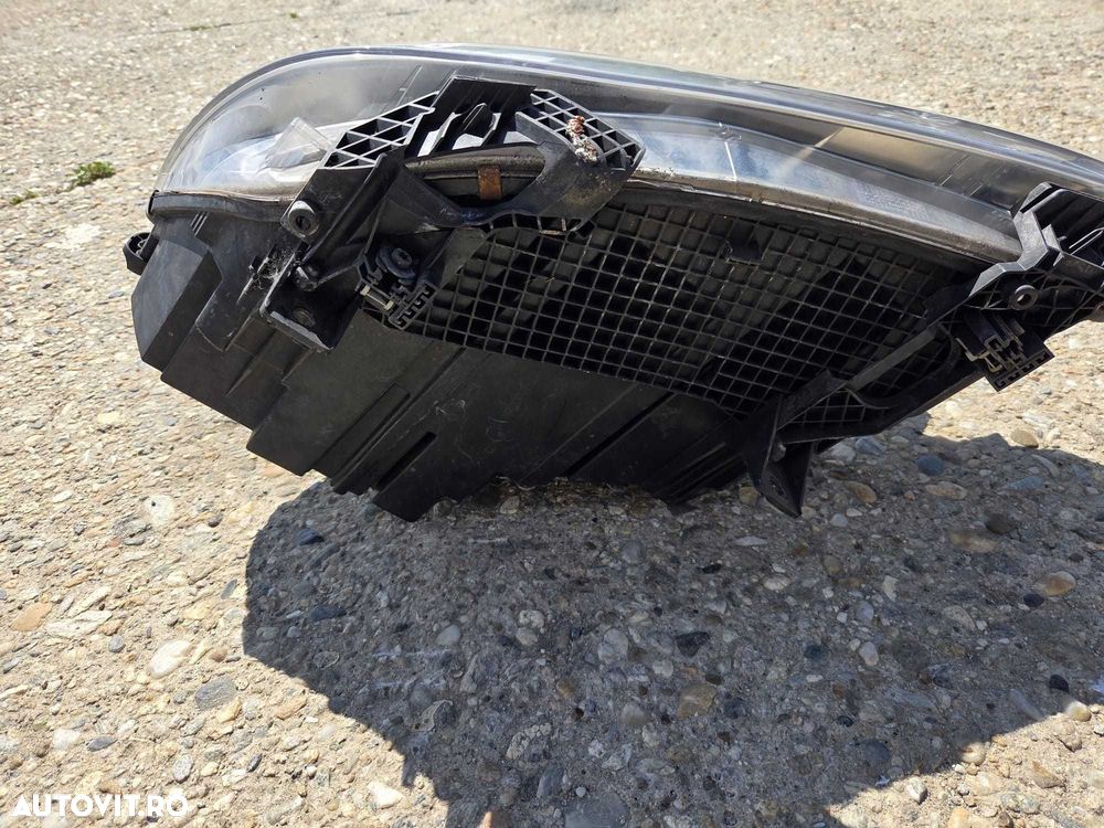 Far faruri stanga dreapta complete full led adaptiv BMW X5 F15 X6 F16 cod 7442649 7442650 - 8