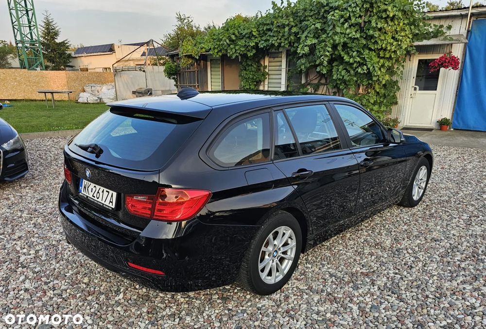 BMW Seria 3 320d - 5