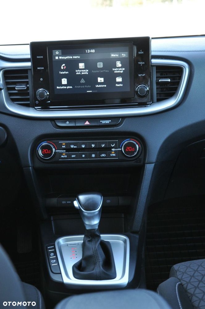 Kia Ceed 1.4 T-GDI L Business Line DCT - 24
