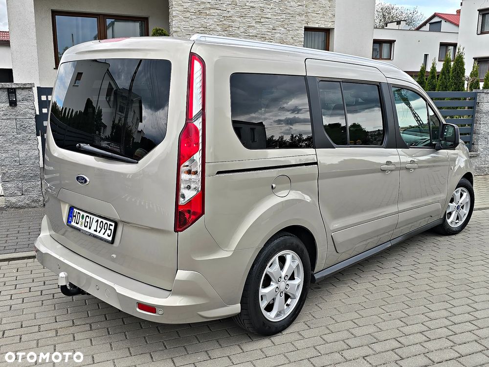 Ford Tourneo Connect Grand - 12
