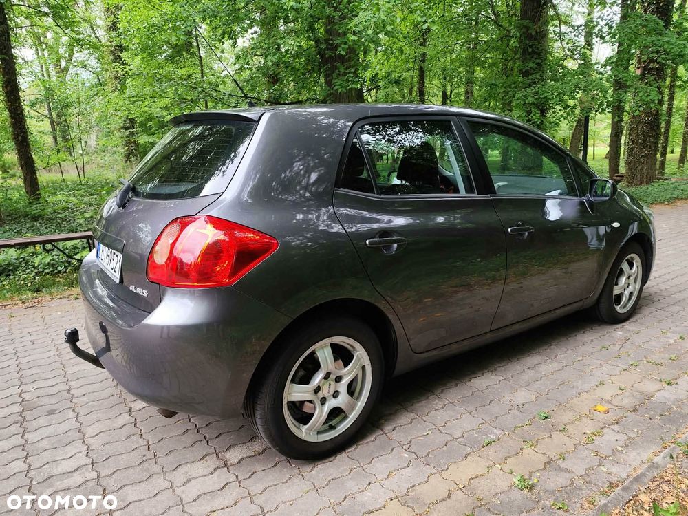 Toyota Auris 1.6 VVT-i Team - 2