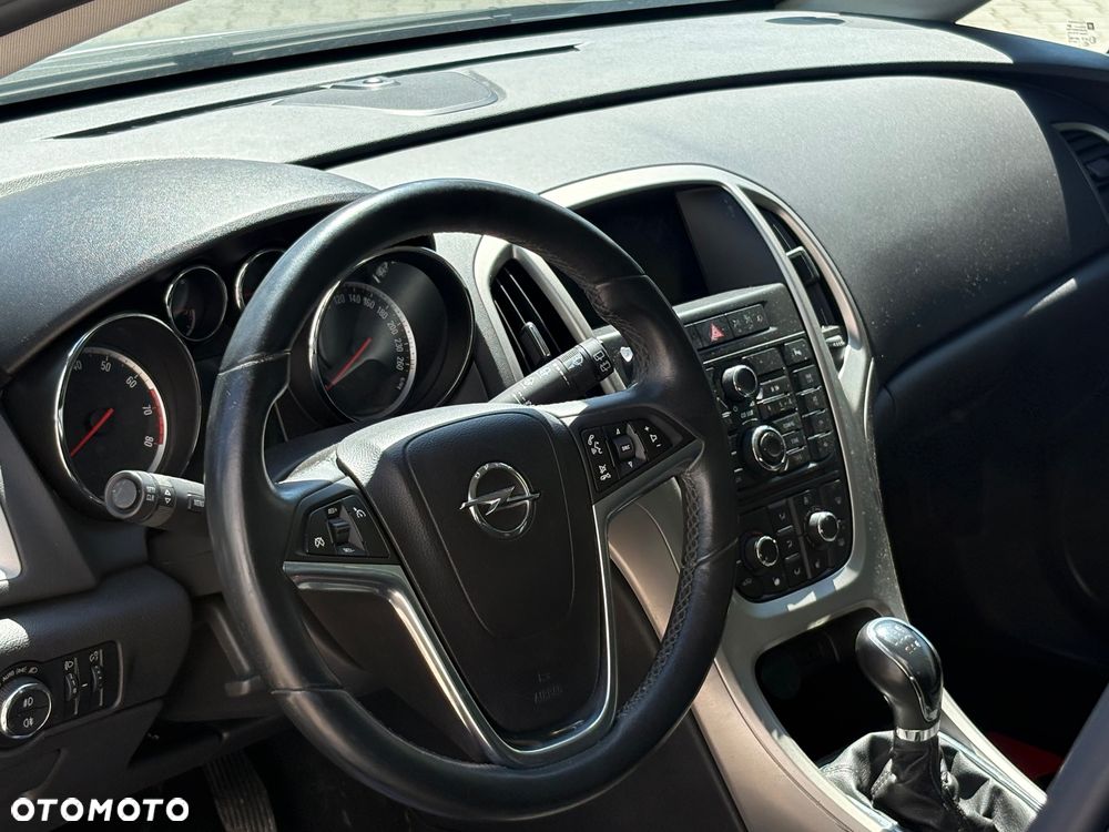 Opel Astra 1.4 Turbo Color Edition - 11