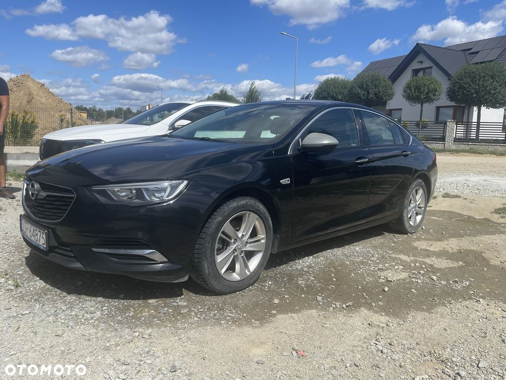 Opel Insignia - 1