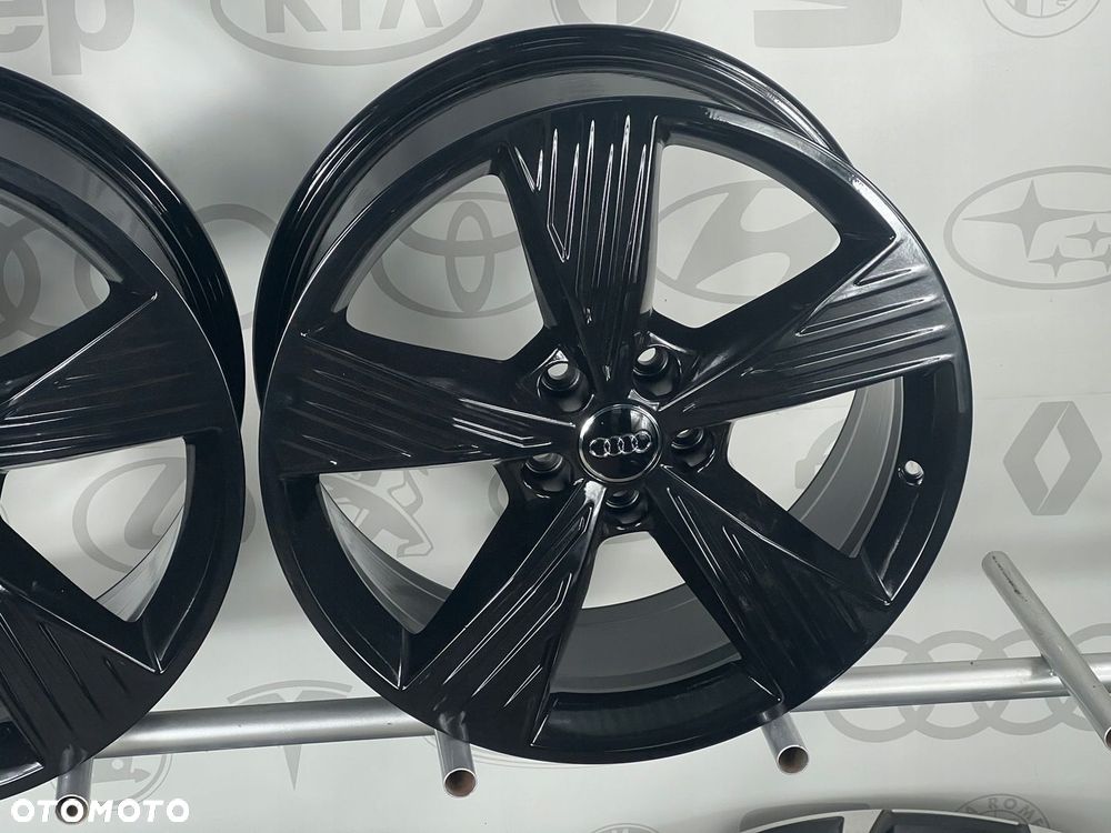 FELGI ALU AUDI 89A Q4 E TRON Q2 Q3 A3 19 5X112 ET45 ORYGINALNE - 2