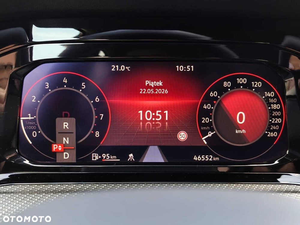 Volkswagen Golf Variant 1.5 eTSI EVO R-Line DSG - 35