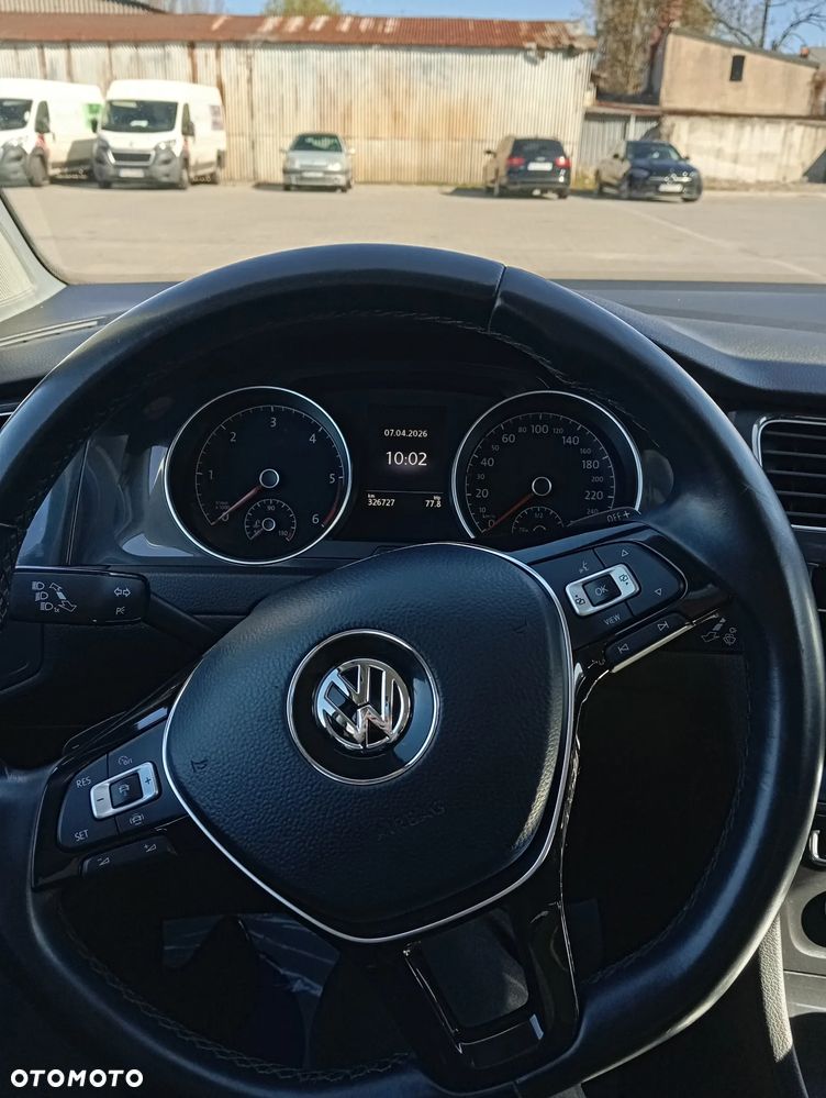Volkswagen Golf - 17