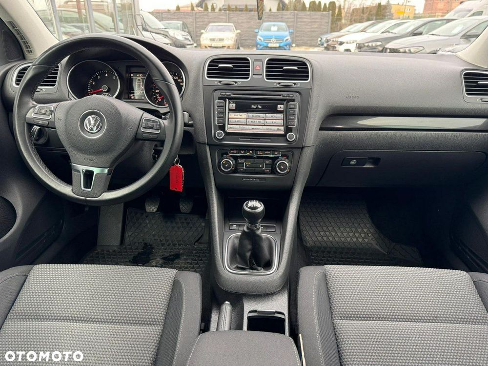 Volkswagen Golf 1.6 Comfortline - 10