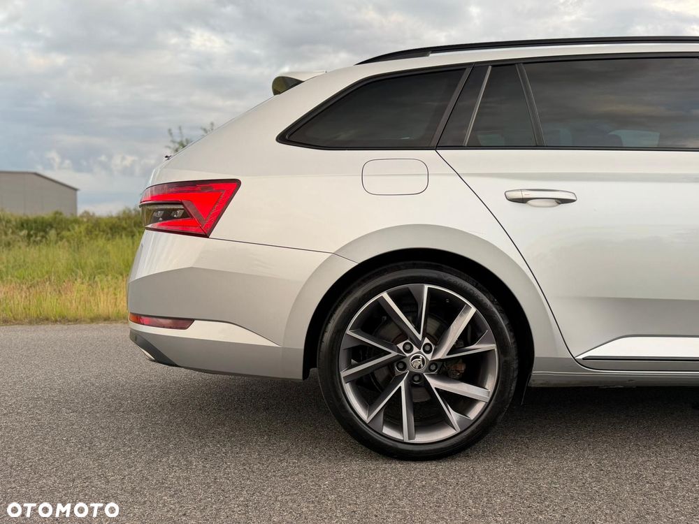 Skoda Superb 2.0 TDI DSG Sportline - 24