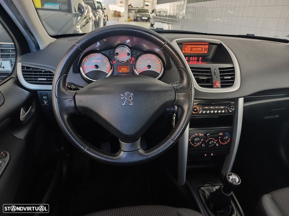 Peugeot 207 1.4 16V Active - 12