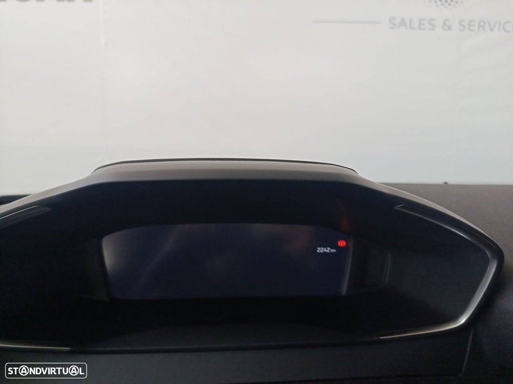 Peugeot 2008 1.2 Hybrid Allure e-DCS6 - 13