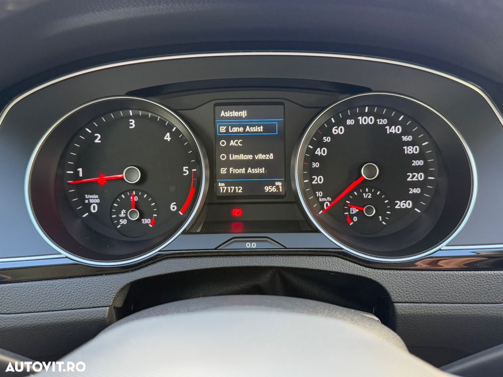 Volkswagen Passat Variant 2.0 TDI DSG Business - 18