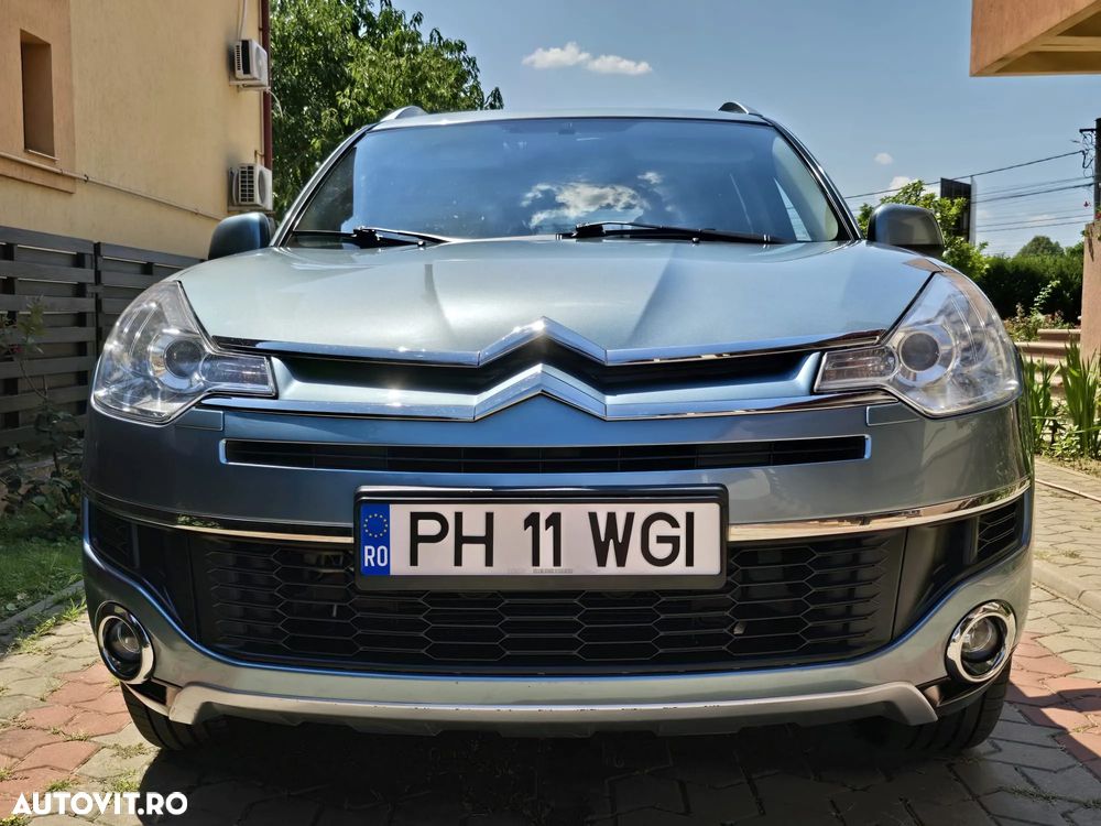 Citroën C-Crosser - 1