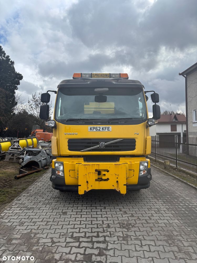 Volvo FE 340 6x4 piaskarka solarka econ 9m3 euro5 - 13