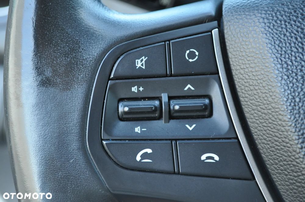 Hyundai i20 - 24